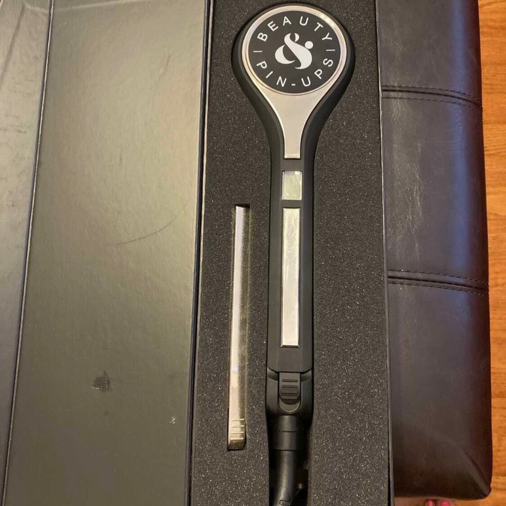Beauty and Pin Ups Flat Iron (New in box)